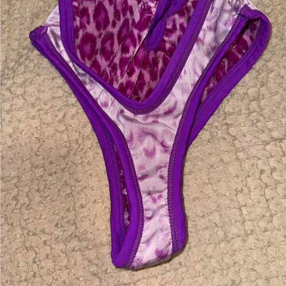 Sparkle cheetah one piece dance wear - Picture 4 of 5